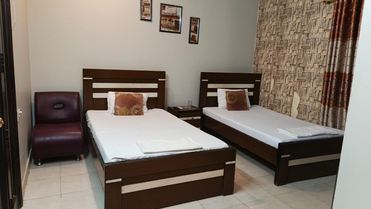 Al Raheem Guest House Hyderabad Buitenkant foto